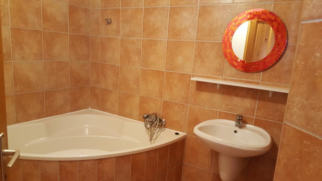 Apartman Nóra II. Buk Bagian luar foto