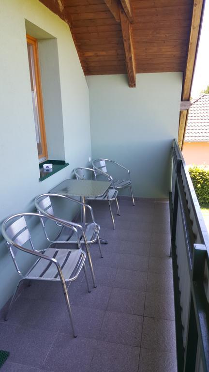 Apartman Nóra II. Buk Bagian luar foto
